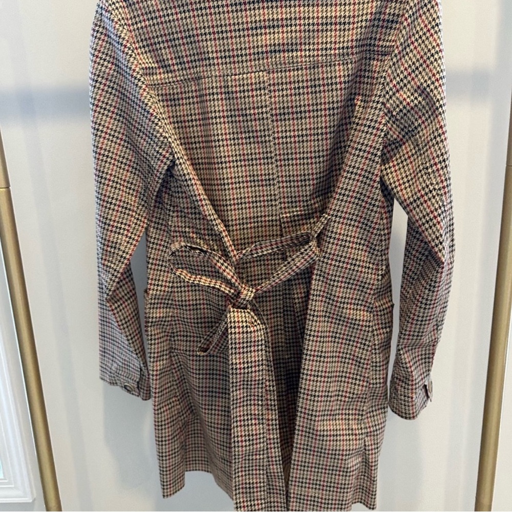 New! 💫 Cabi Sherlock Houndstooth Trench 🕵️♀️🔎 - Picture 5 of 14